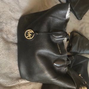 Black Michael Kors purse (used)